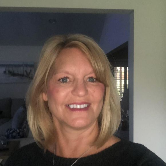 Meet your Posher, Tina - Picture 1 of 1